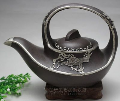典藏之韻 龍鳳呈祥包銀紫砂壺，值選唐云志